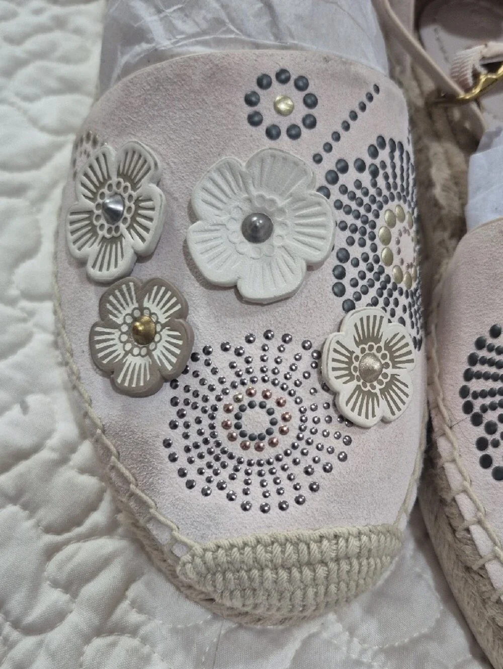 COACH Blush Floral Studded Espadrille Sandals Size 6B